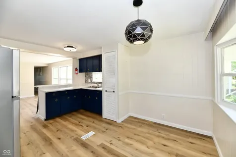 909 Independence Drive E Elwood IN 46036