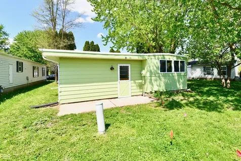 909 Independence Drive E Elwood IN 46036