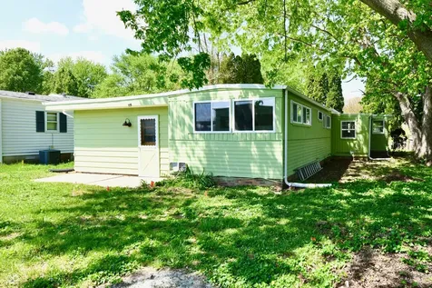909 Independence Drive E Elwood IN 46036