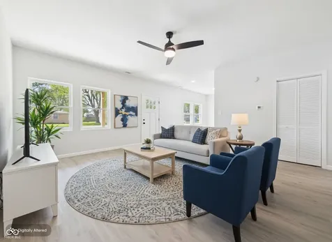 208 S Woodworth Avenue Frankton IN 46044