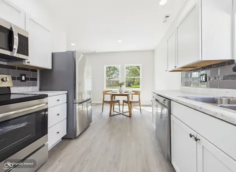 208 S Woodworth Avenue Frankton IN 46044
