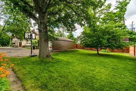 28 N Audubon Road Indianapolis IN 46219