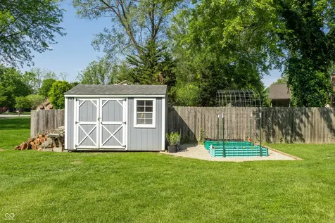 7833 White Dove Court Indianapolis IN 46256
