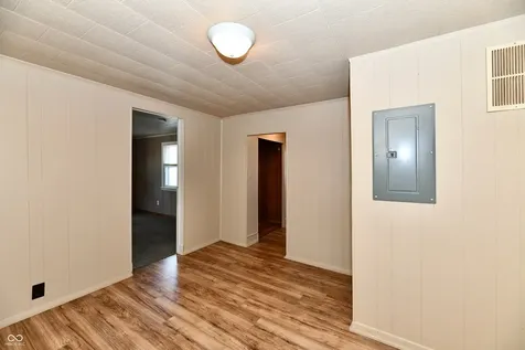 2013 S J Street Elwood IN 46036