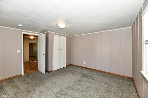 2013 S J Street Elwood IN 46036