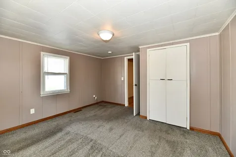 2013 S J Street Elwood IN 46036