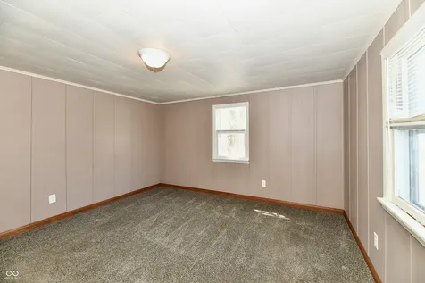 2013 S J Street Elwood IN 46036