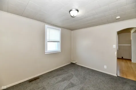 2013 S J Street Elwood IN 46036