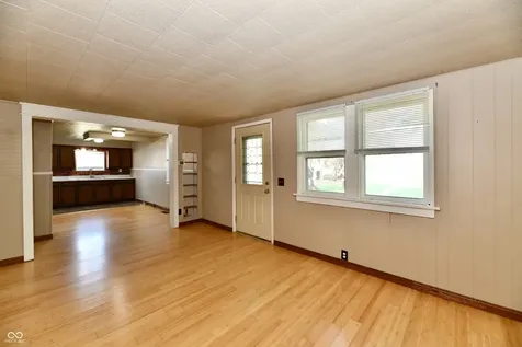 2013 S J Street Elwood IN 46036