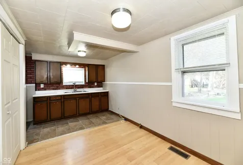 2013 S J Street Elwood IN 46036