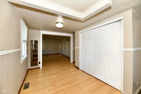 2013 S J Street Elwood IN 46036