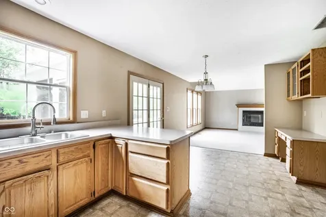 7548 W Ivy Lane New Palestine IN 46163