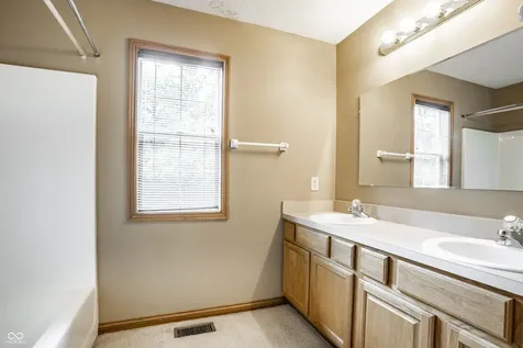 7548 W Ivy Lane New Palestine IN 46163