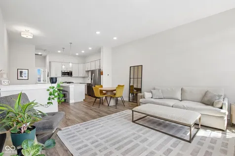 557 Steinbeck Place Carmel IN 46032