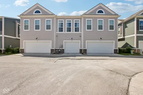 557 Steinbeck Place Carmel IN 46032