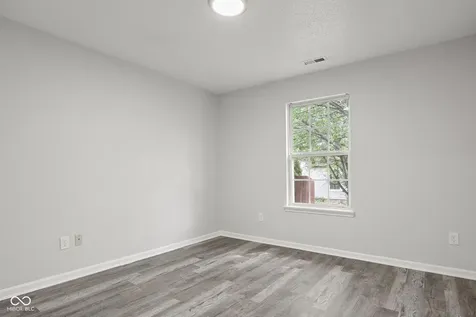 6119 Karst Drive Indianapolis IN 46221