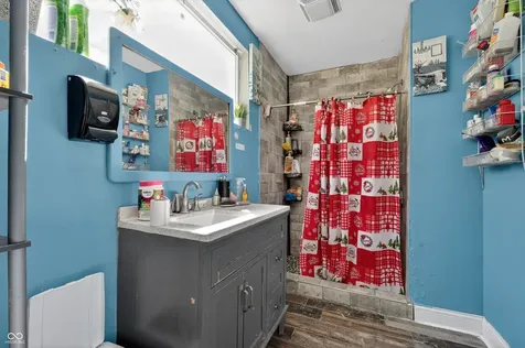 644 Marion Avenue Indianapolis IN 46221