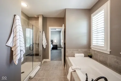 18176 Lakes End Drive Westfield IN 46074