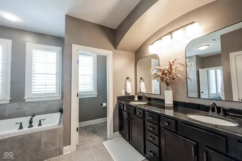 18176 Lakes End Drive Westfield IN 46074