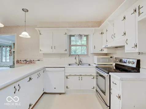 224 E Hickory Lane Indianapolis IN 46227