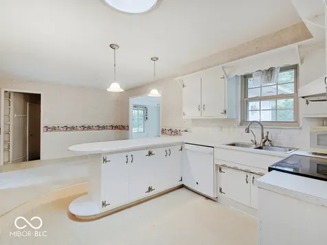 224 E Hickory Lane Indianapolis IN 46227