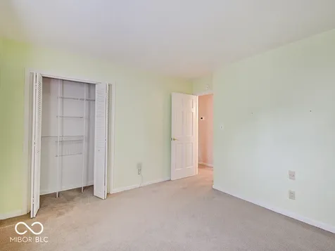 224 E Hickory Lane Indianapolis IN 46227