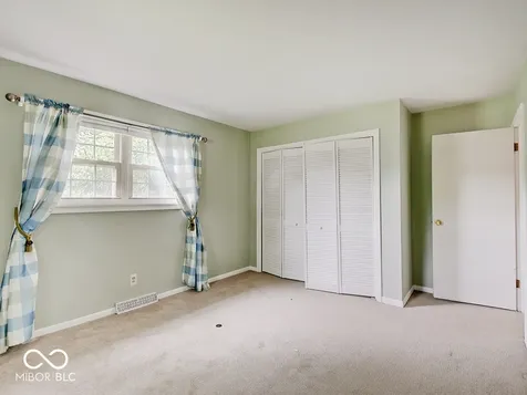 224 E Hickory Lane Indianapolis IN 46227
