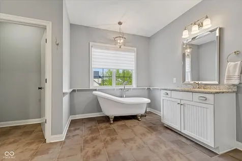 628 Woodbury Hill Drive Westfield IN 46074