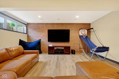 628 Woodbury Hill Drive Westfield IN 46074