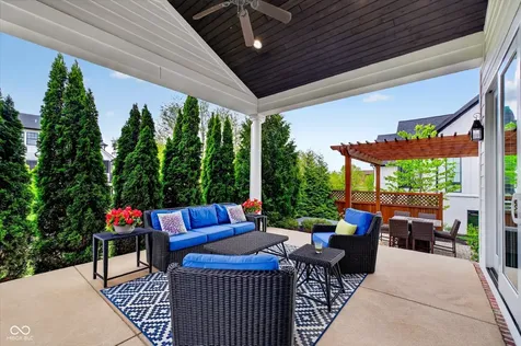 628 Woodbury Hill Drive Westfield IN 46074