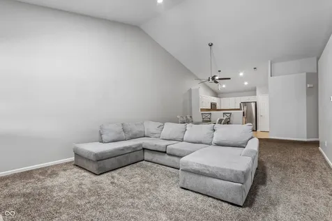 6104 Franklin Villas Way Indianapolis IN 46237