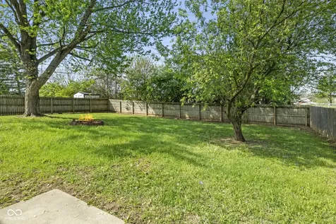 1523 Northcrest Drive Anderson IN 46012