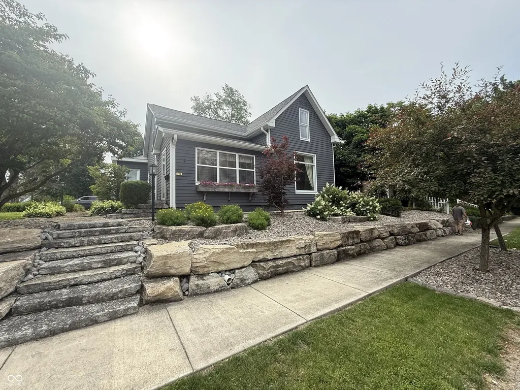 225 S Franklin Street Knightstown IN 46148