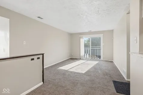 9884 Royce Drive Indianapolis IN 46235