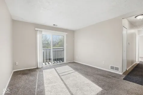 9884 Royce Drive Indianapolis IN 46235