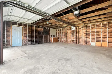 329 N 15th Avenue Beech Grove IN 46107