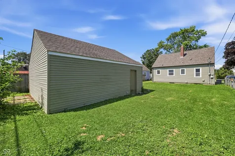 329 N 15th Avenue Beech Grove IN 46107