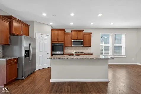 16942 Cole Evans Drive Noblesville IN 46060
