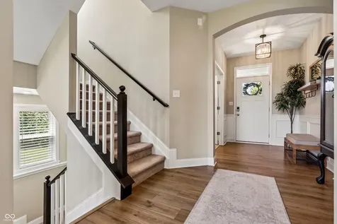 8405 Shallow Creek Court Indianapolis IN 46237