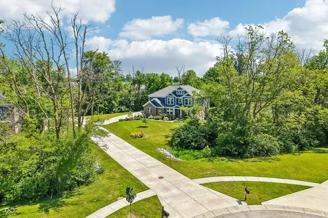 8405 Shallow Creek Court Indianapolis IN 46237