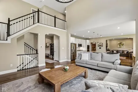 8405 Shallow Creek Court Indianapolis IN 46237