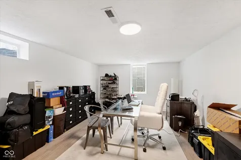 5726 Cooper Road Indianapolis IN 46228