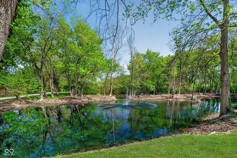 5726 Cooper Road Indianapolis IN 46228