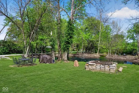 5726 Cooper Road Indianapolis IN 46228