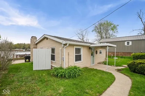 5347 E Blue Bell Court Monticello IN 47960