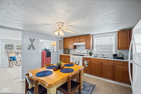 5347 E Blue Bell Court Monticello IN 47960