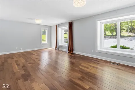 8631 Bay Colony Drive Indianapolis IN 46234