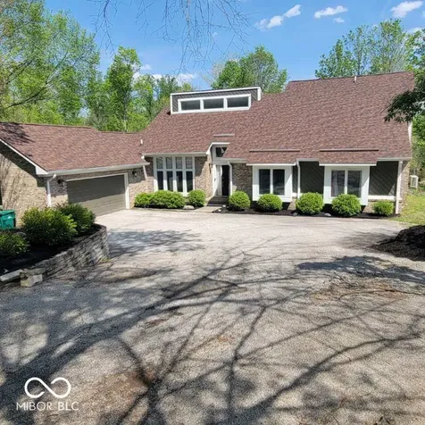 8631 Bay Colony Drive Indianapolis IN 46234