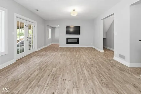 8631 Bay Colony Drive Indianapolis IN 46234