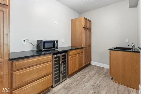 8631 Bay Colony Drive Indianapolis IN 46234